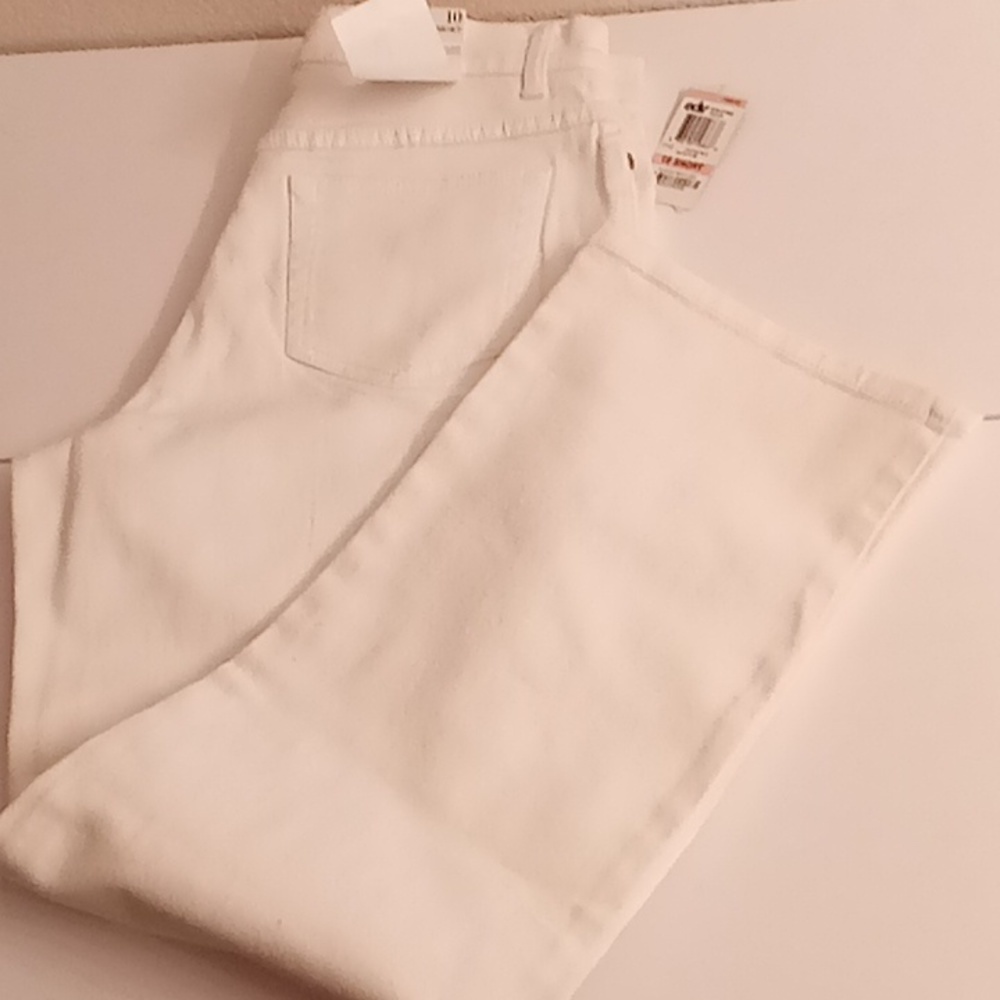 NEW Style&Co. Jeans Travel Beachy Party Size 10 Short White Color B6 - Picture 2 of 12